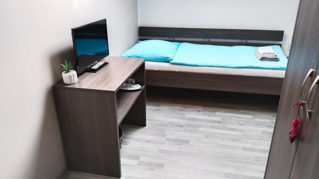 Penzion U Brazdu Ivancice Exterior photo